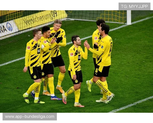 亚特兰大对决多特蒙德，高位逼抢迎战钢铁防线