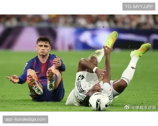 巴萨官方确认:佩德里恢复完整合练,有望在周末联赛中复出丰富中场战术选择 巴萨官方确认:佩德里恢复完整合练,有望在周末联赛中复出丰富中场战术选择